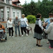 Lato, gitara, śpiew
