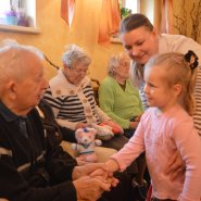 Tylu małych Świętych Mikołajów